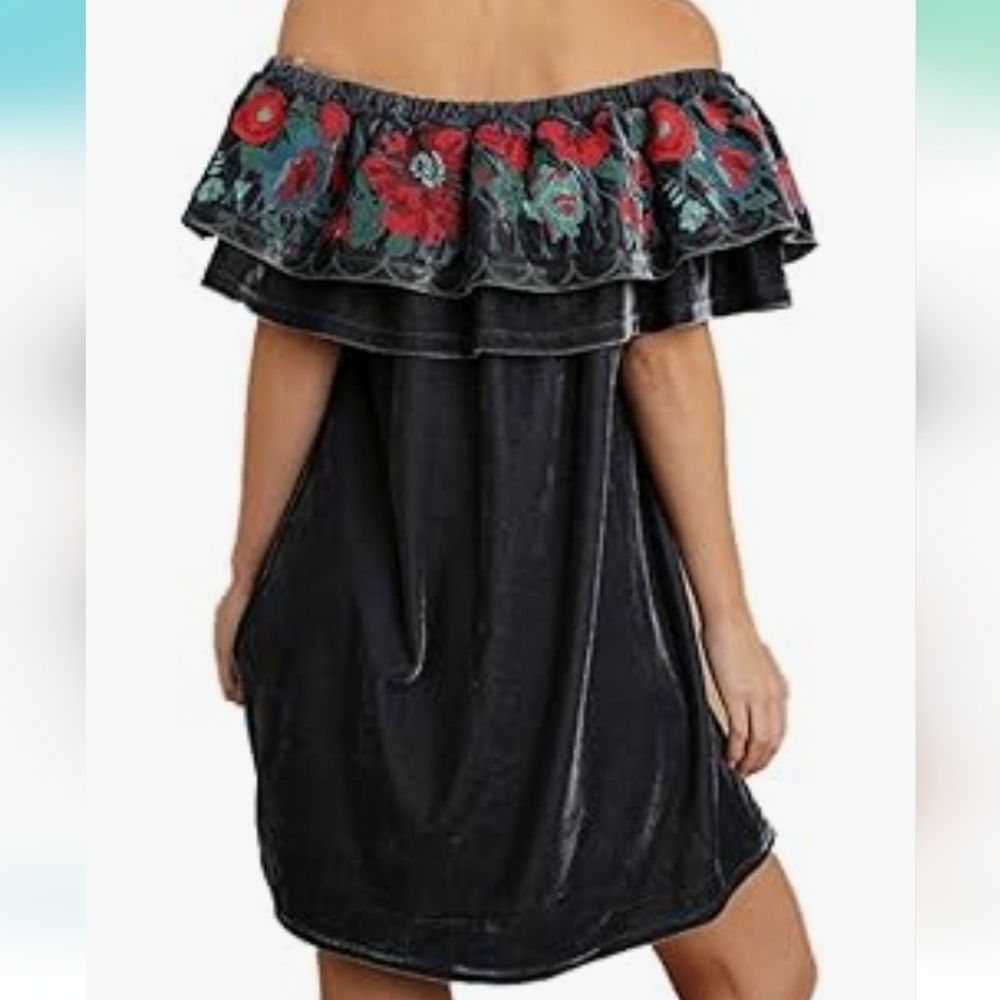 Umgee off The Shoulder Velvet Embroidered Dress Size Large NWT - Picture 2 of 10